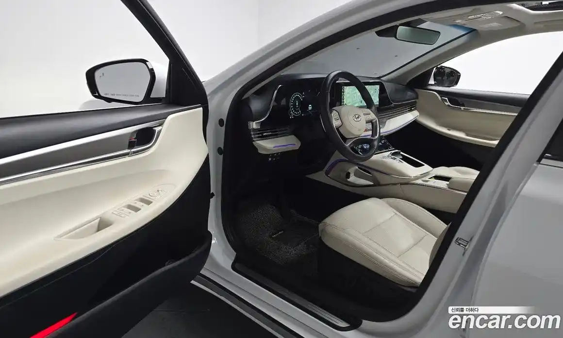 Hyundai Grandeur 2022 2.4 автомат (гидро), фото 13