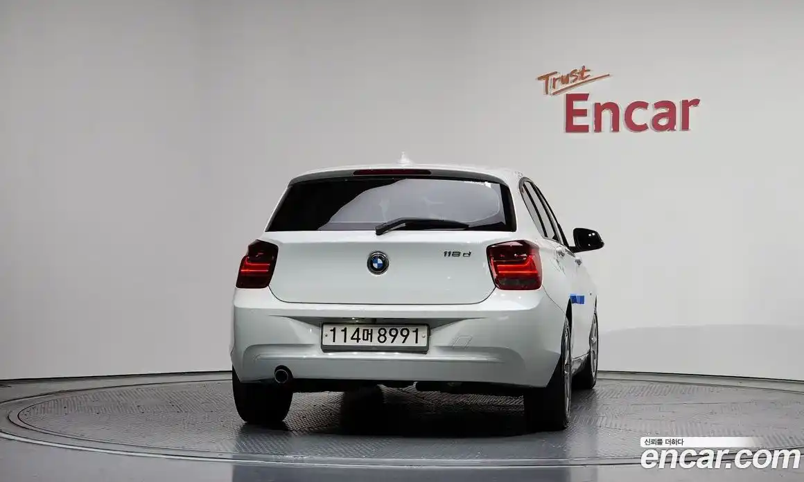 BMW 1 серия 2013 2.0 автомат (гидро), фото 4
