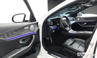 Mercedes-Benz E-Class 2021 2.0 автомат (гидро), миниатюра 11