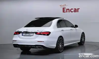 Mercedes-Benz E-Class 2021 2.0 автомат (гидро), миниатюра 2