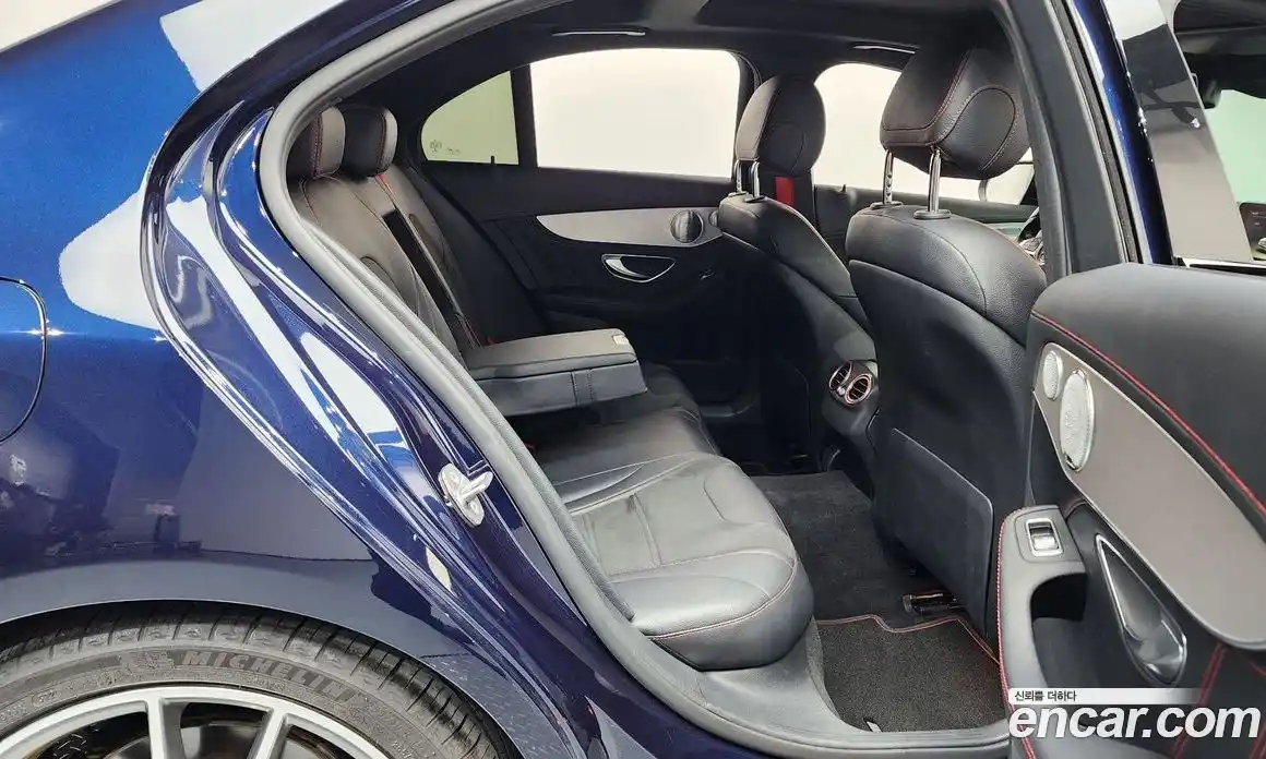 Mercedes-Benz C-Class 2017 3.0 гидро, фото 12 Mercedes-Benz C-Class 2017 3.0 гидро, фото 12