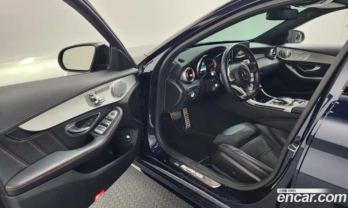 Mercedes-Benz C-Class 2017 3.0 гидро, фото 10 Mercedes-Benz C-Class 2017 3.0 гидро, фото 10
