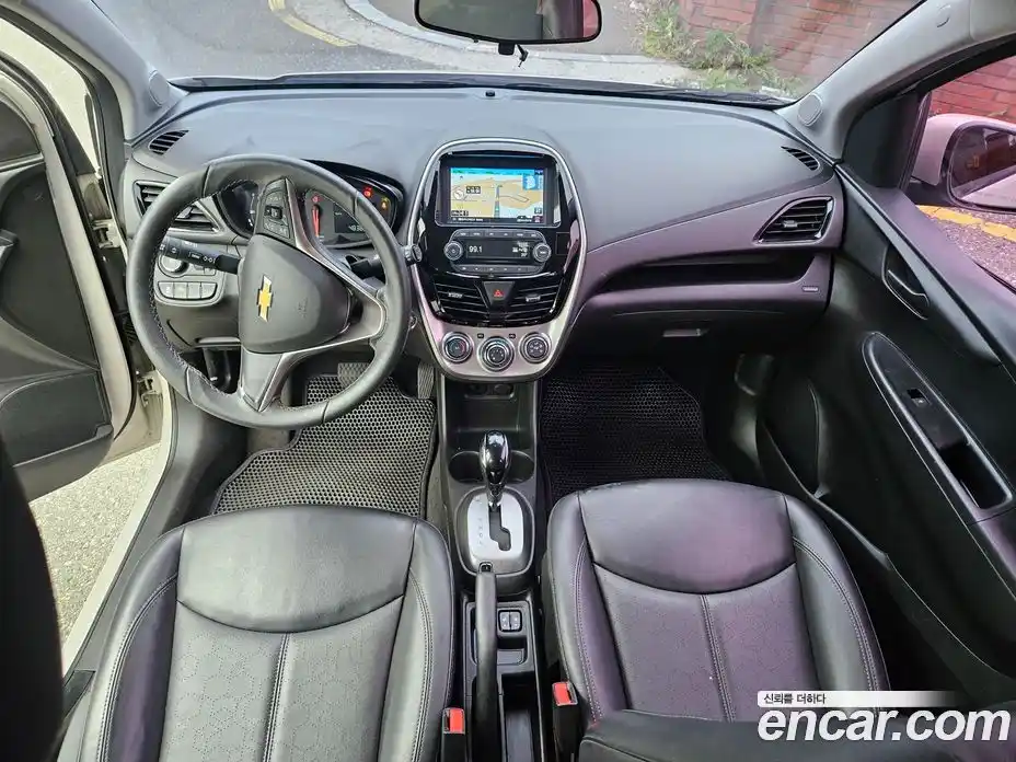 Chevrolet Spark 2016 1.0 автомат (гидро), фото 12
