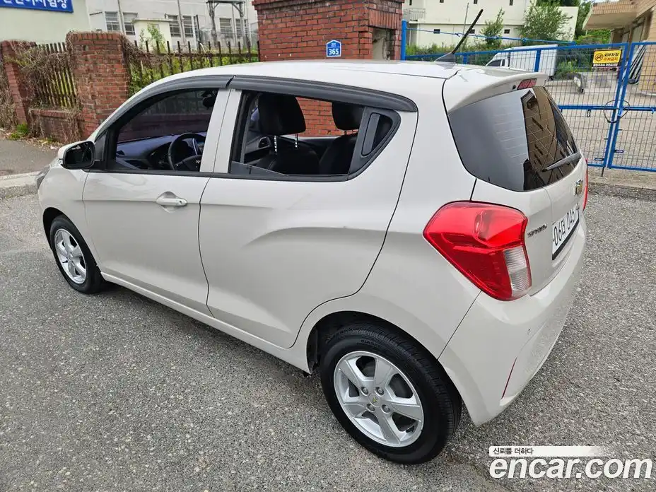Chevrolet Spark 2016 1.0 автомат (гидро), фото 6