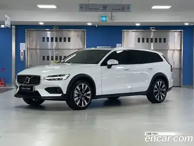 Volvo V60, 2026, 2 638 км