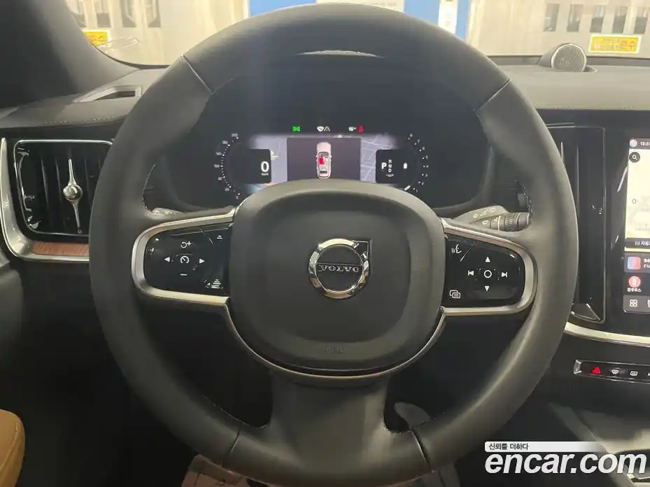 Volvo V60 2026 2.0 автомат (гидро), фото 12