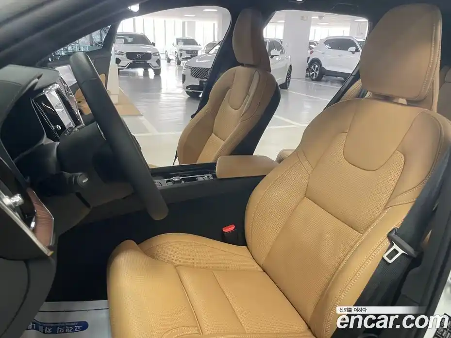 Volvo V60 2026 2.0 автомат (гидро), фото 10
