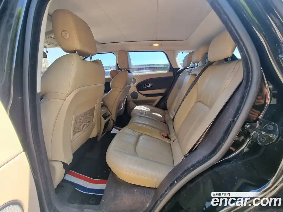 Land Rover Range Rover Evoque 2016 2.0 автомат (гидро), фото 8