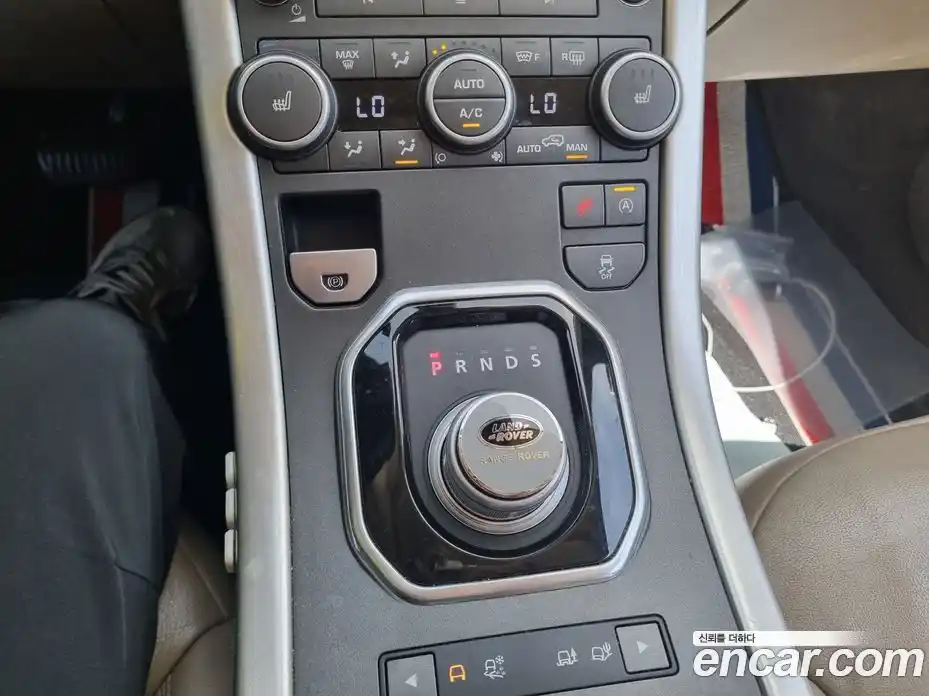 Land Rover Range Rover Evoque 2016 2.0 автомат (гидро), фото 10