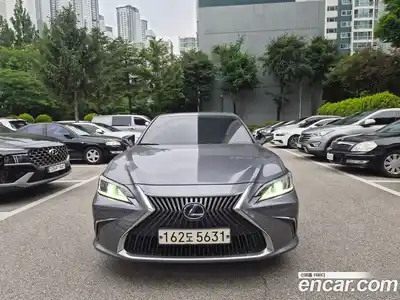 Lexus ES 2020 2.5 автомат (гидро), миниатюра 3 Lexus ES 2020 2.5 автомат (гидро), миниатюра 3