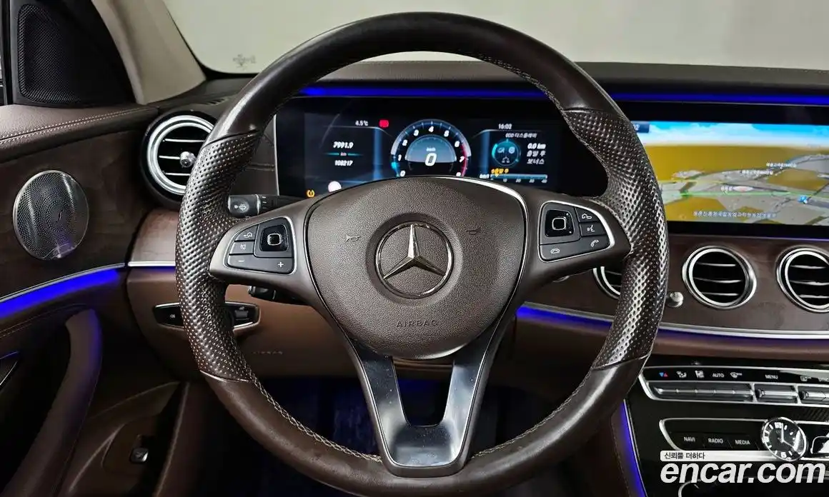 Mercedes-Benz E-Class 2016 2.0 автомат (гидро), фото 13