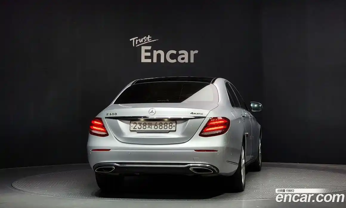 Mercedes-Benz E-Class 2016 2.0 автомат (гидро), фото 4
