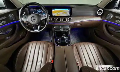Mercedes-Benz E-Class 2016 2.0 автомат (гидро), миниатюра 7