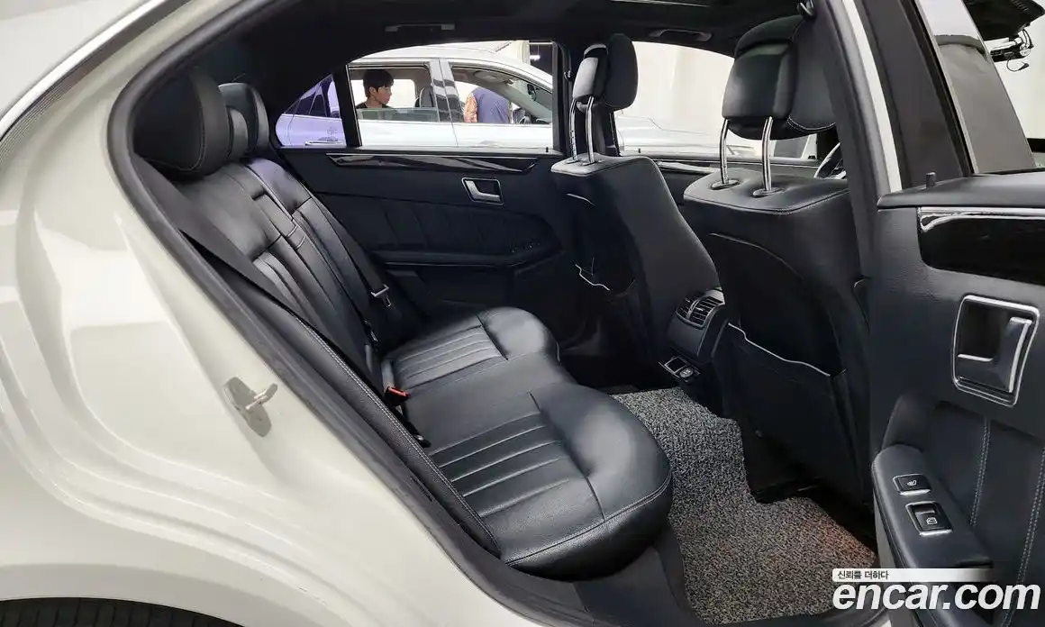 Mercedes-Benz E-Class 2013 2.1 автомат (гидро), фото 17