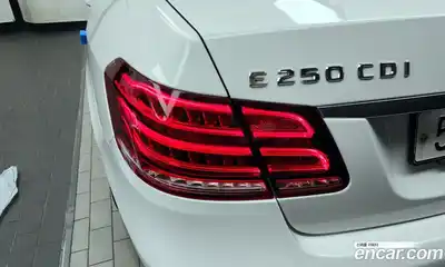 Mercedes-Benz E-Class 2013 2.1 автомат (гидро), миниатюра 8