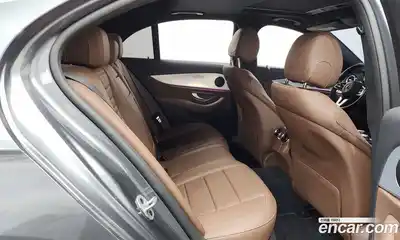 Mercedes-Benz E-Class 2020 2.0 автомат (гидро), миниатюра 12