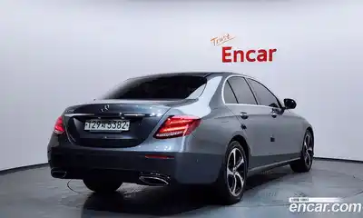 Mercedes-Benz E-Class 2020 2.0 автомат (гидро), миниатюра 2