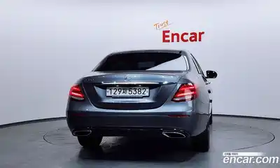 Mercedes-Benz E-Class 2020 2.0 автомат (гидро), миниатюра 4
