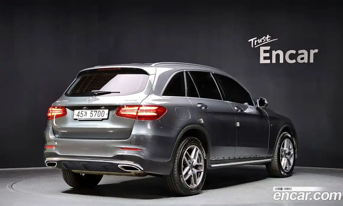 Mercedes-Benz GLC-Class 2018 2.0 гидро, фото 2 Mercedes-Benz GLC-Class 2018 2.0 гидро, фото 2