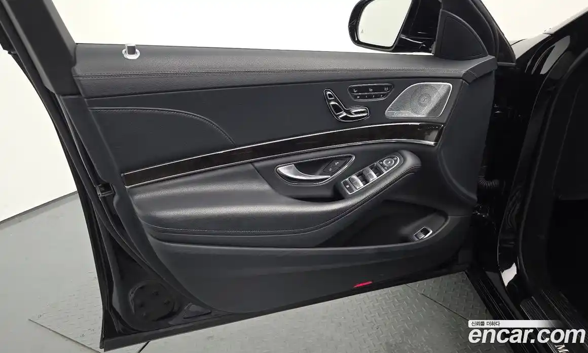 Mercedes-Benz S-Class 2015 3.0 гидро, фото 13 Mercedes-Benz S-Class 2015 3.0 гидро, фото 13