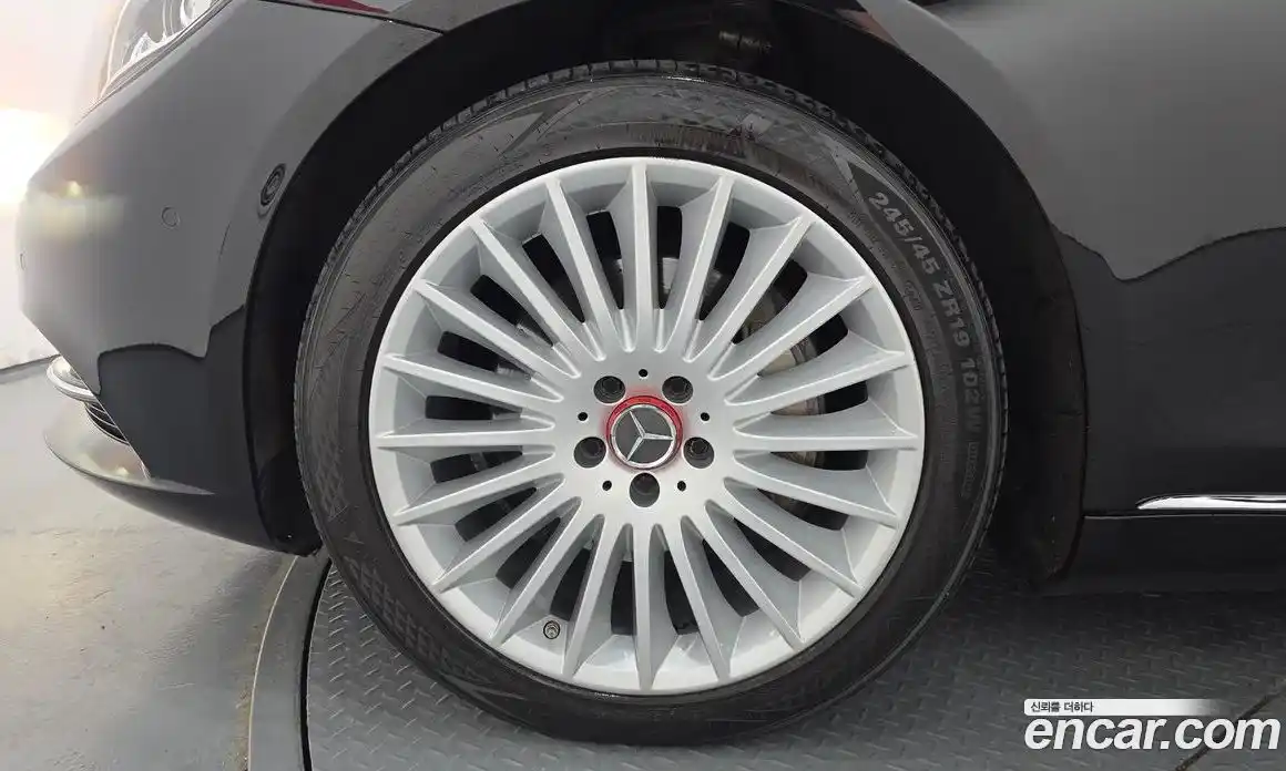Mercedes-Benz S-Class 2015 3.0 гидро, фото 4 Mercedes-Benz S-Class 2015 3.0 гидро, фото 4