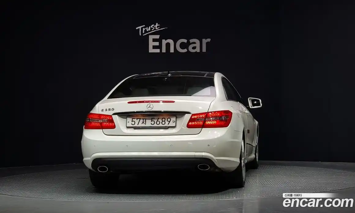 Mercedes-Benz E-Class 2011 3.5 автомат (гидро), фото 4