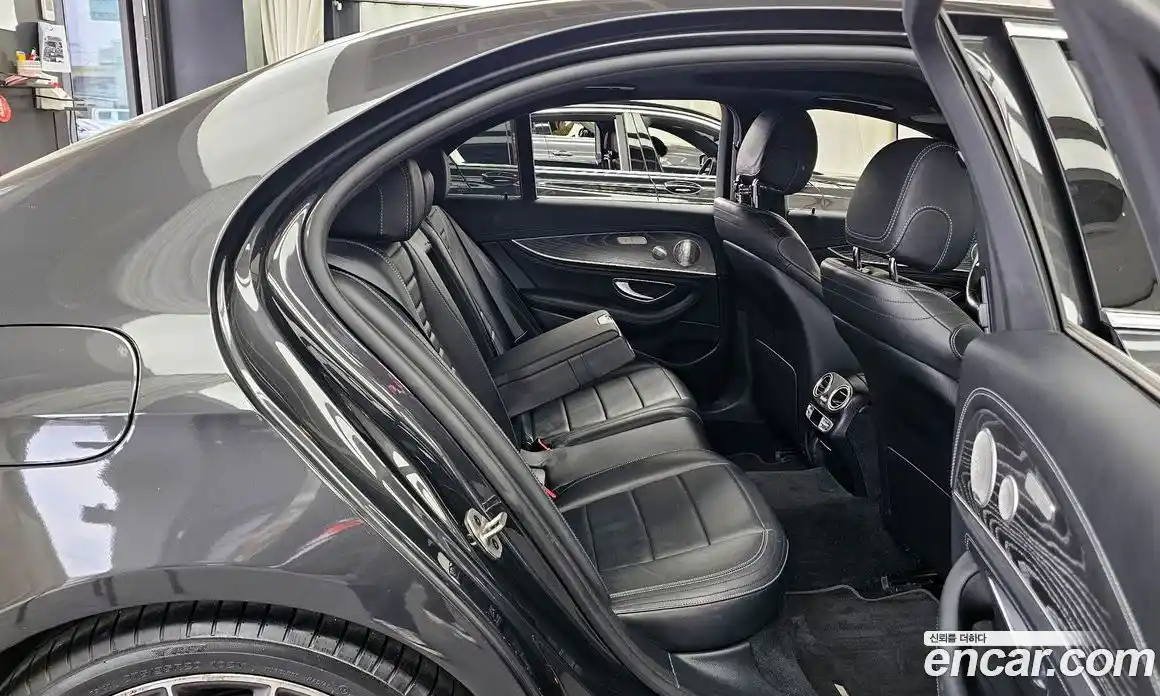 Mercedes-Benz E-Class 2021 2.0 автомат (гидро), фото 12