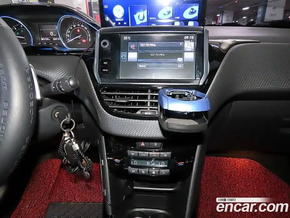 Peugeot 2008 2015 1.6 автомат (гидро), фото 12