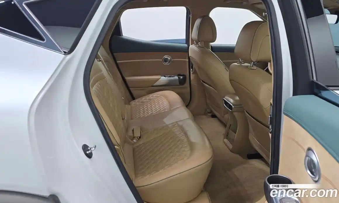 Genesis GV60 2022 0.1 автомат (гидро), фото 12