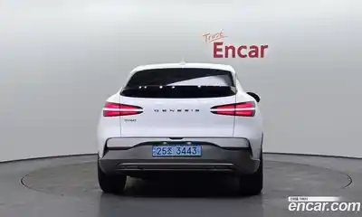 Genesis GV60 2022 0.1 автомат (гидро), миниатюра 4