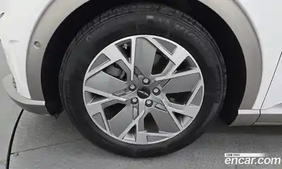 Genesis GV60 2022 0.1 автомат (гидро), миниатюра 5
