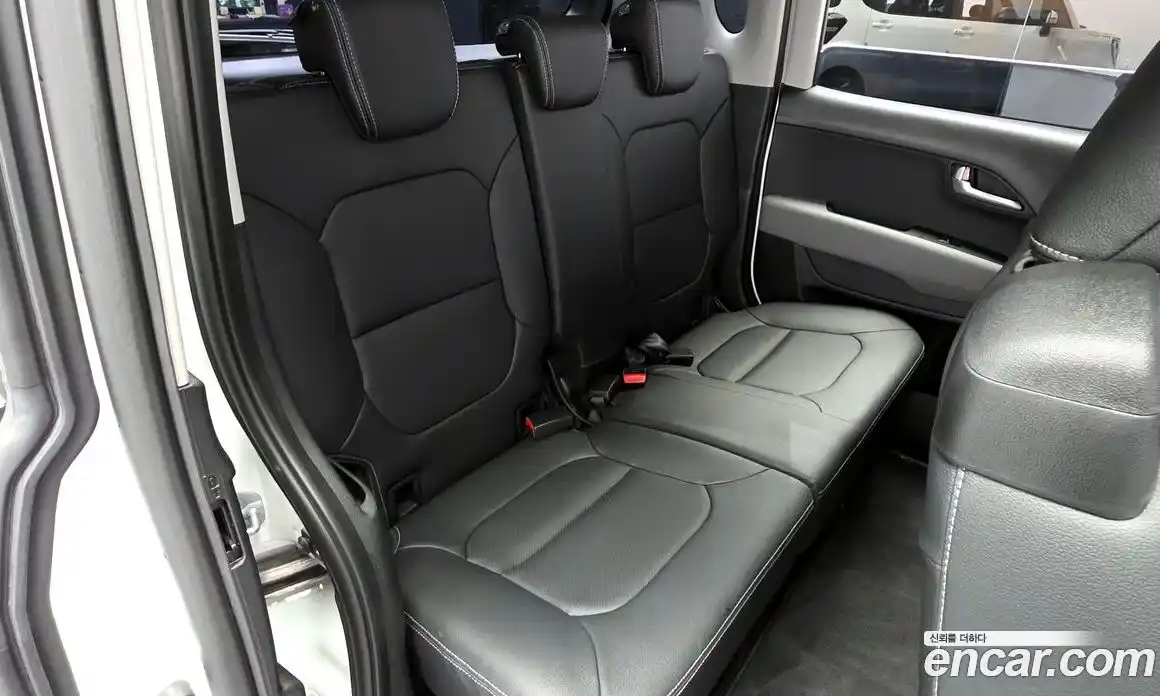 Kia Ray 2024 1.0 автомат (гидро), фото 19