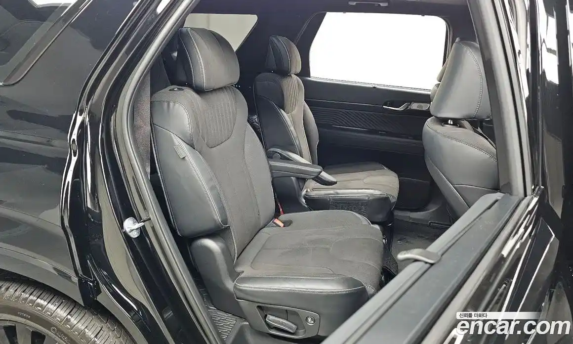 Hyundai Palisade 2024 3.8 автомат (гидро), фото 17