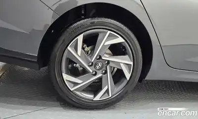Hyundai Avante 2024 1.6 автомат (гидро), миниатюра 5