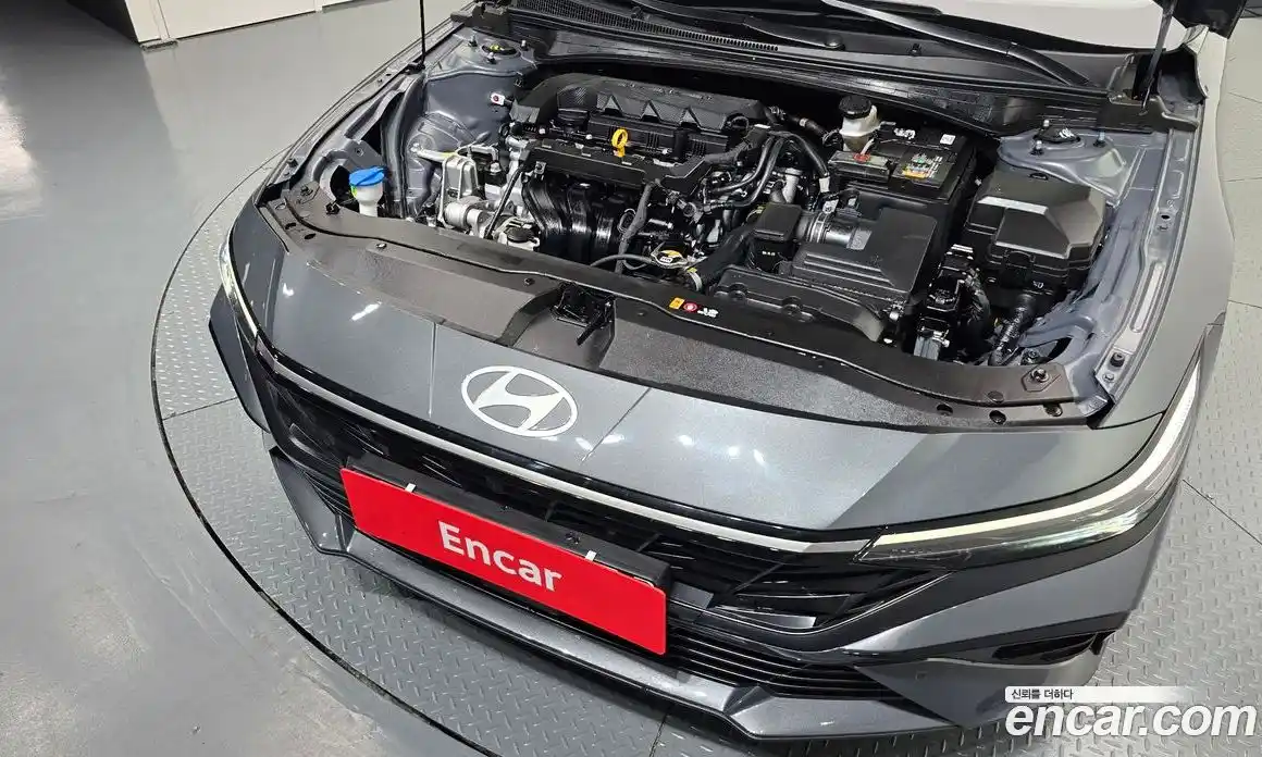 Hyundai Avante 2024 1.6 автомат (гидро), фото 6