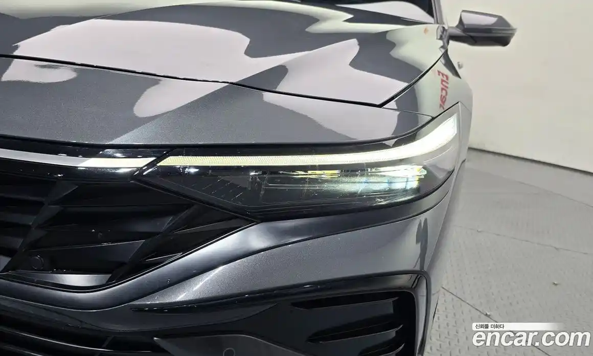 Hyundai Avante 2024 1.6 автомат (гидро), фото 8