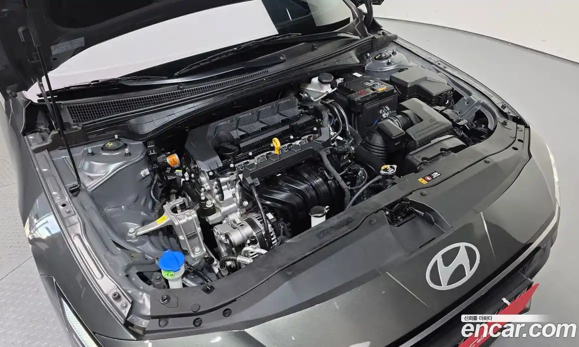 Hyundai Avante 2025 1.6 автомат (гидро), фото 6