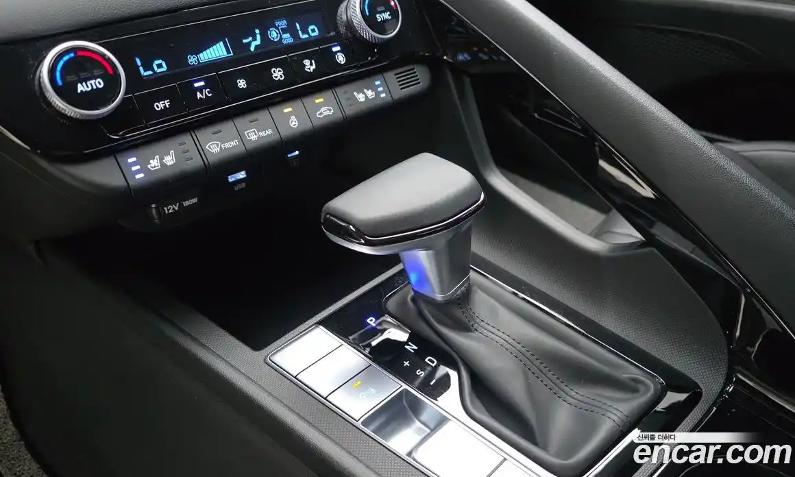 Hyundai Avante 2025 1.6 автомат (гидро), фото 9