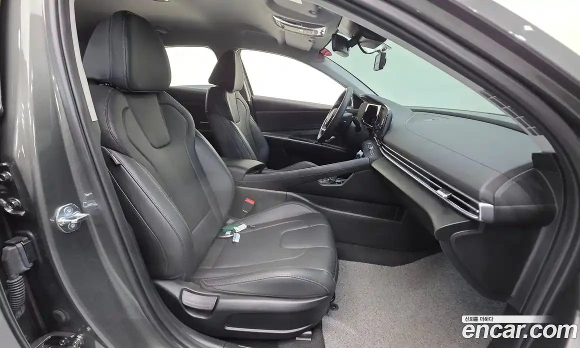 Hyundai Avante 2025 1.6 автомат (гидро), фото 10