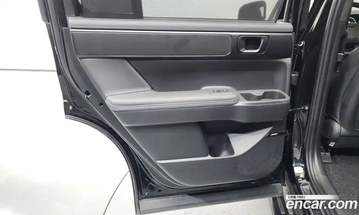 Hyundai Santa Fe 2025 2.5 автомат (гидро), фото 15