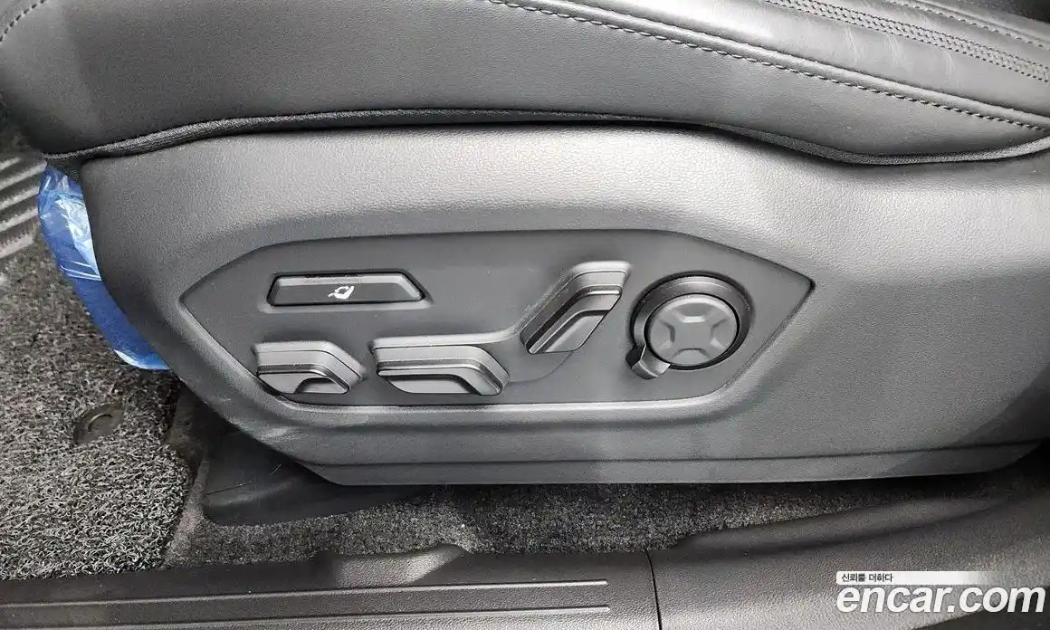 Hyundai Santa Fe 2025 2.5 автомат (гидро), фото 31