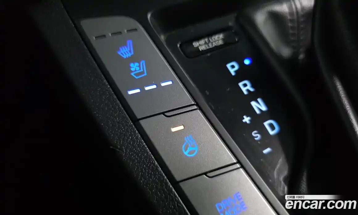 Hyundai Avante 2019 1.6 автомат (гидро), фото 19