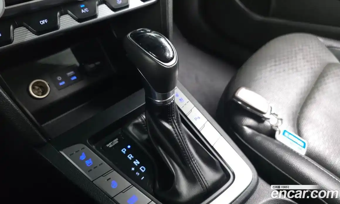 Hyundai Avante 2019 1.6 автомат (гидро), фото 9