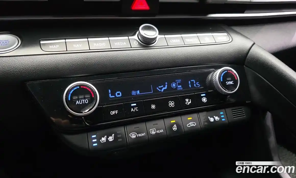 Hyundai Avante 2022 1.6 автомат (гидро), фото 16