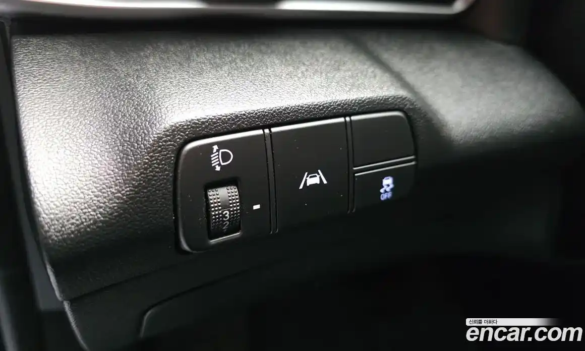 Hyundai Avante 2022 1.6 автомат (гидро), фото 17