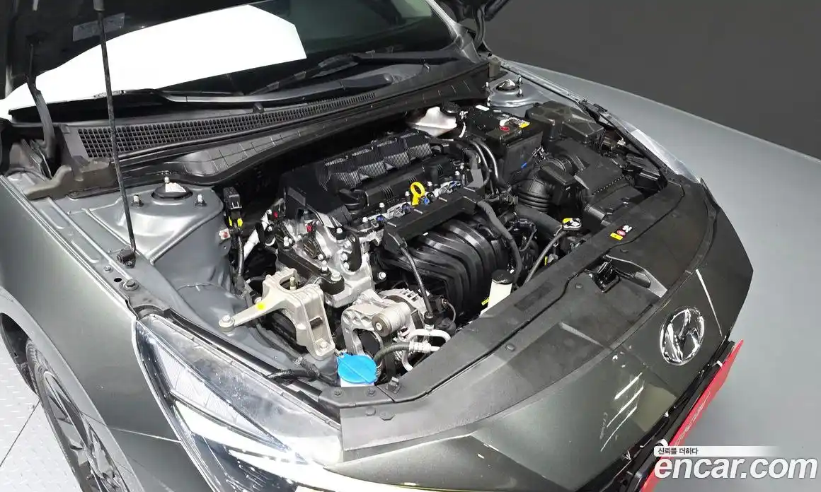 Hyundai Avante 2022 1.6 автомат (гидро), фото 6