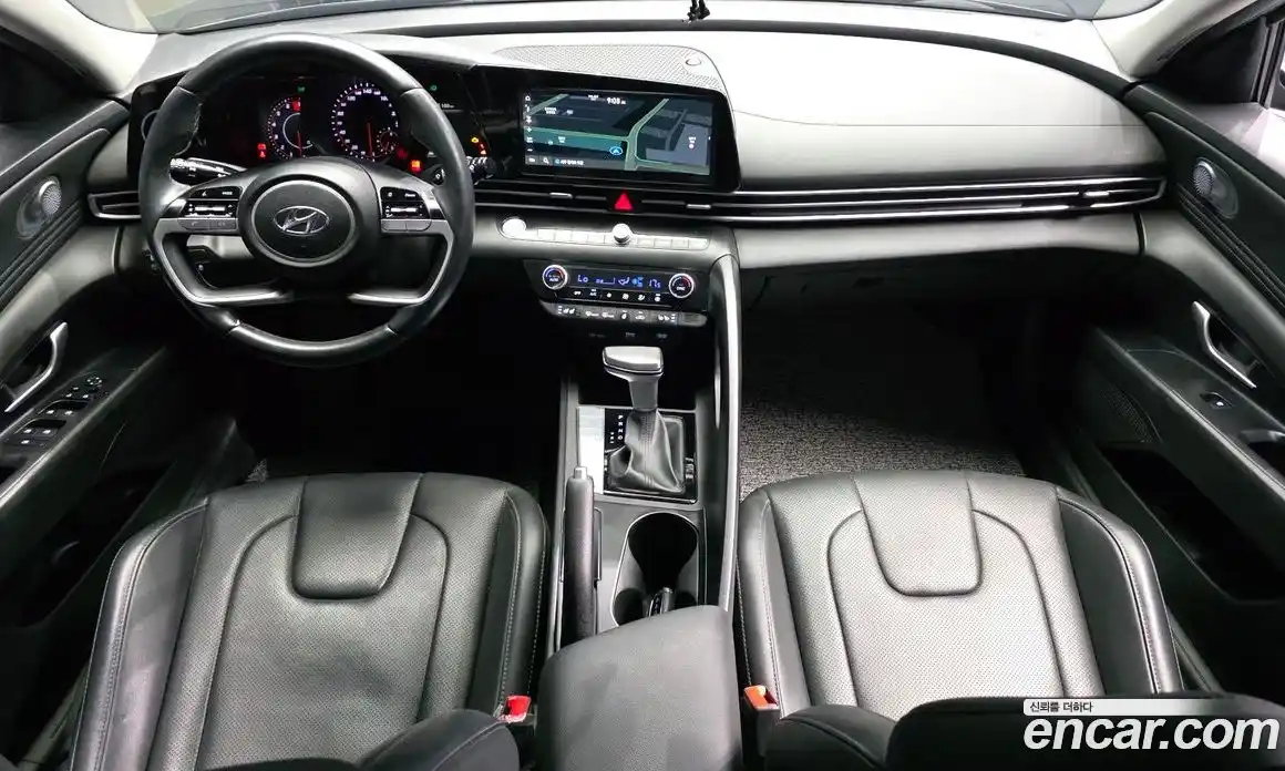 Hyundai Avante 2022 1.6 автомат (гидро), фото 7