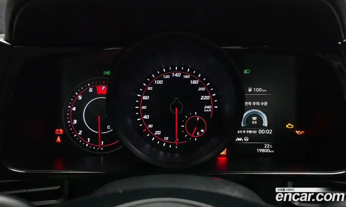Hyundai Avante 2022 1.6 автомат (гидро), фото 8