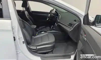 Hyundai Avante 2020 1.6 автомат (гидро), миниатюра 11