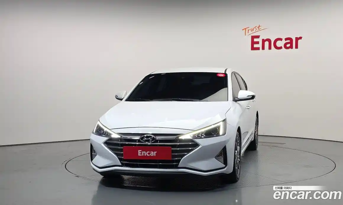 Hyundai Avante 2020 1.6 автомат (гидро), фото 3